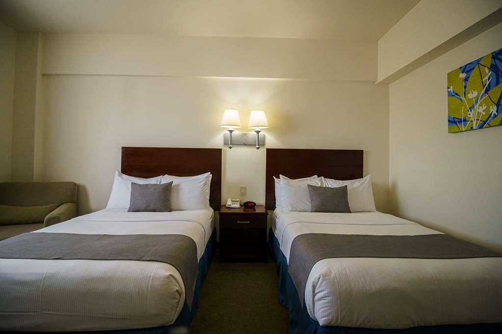 Hotel Aeropuerto Cabos 3*