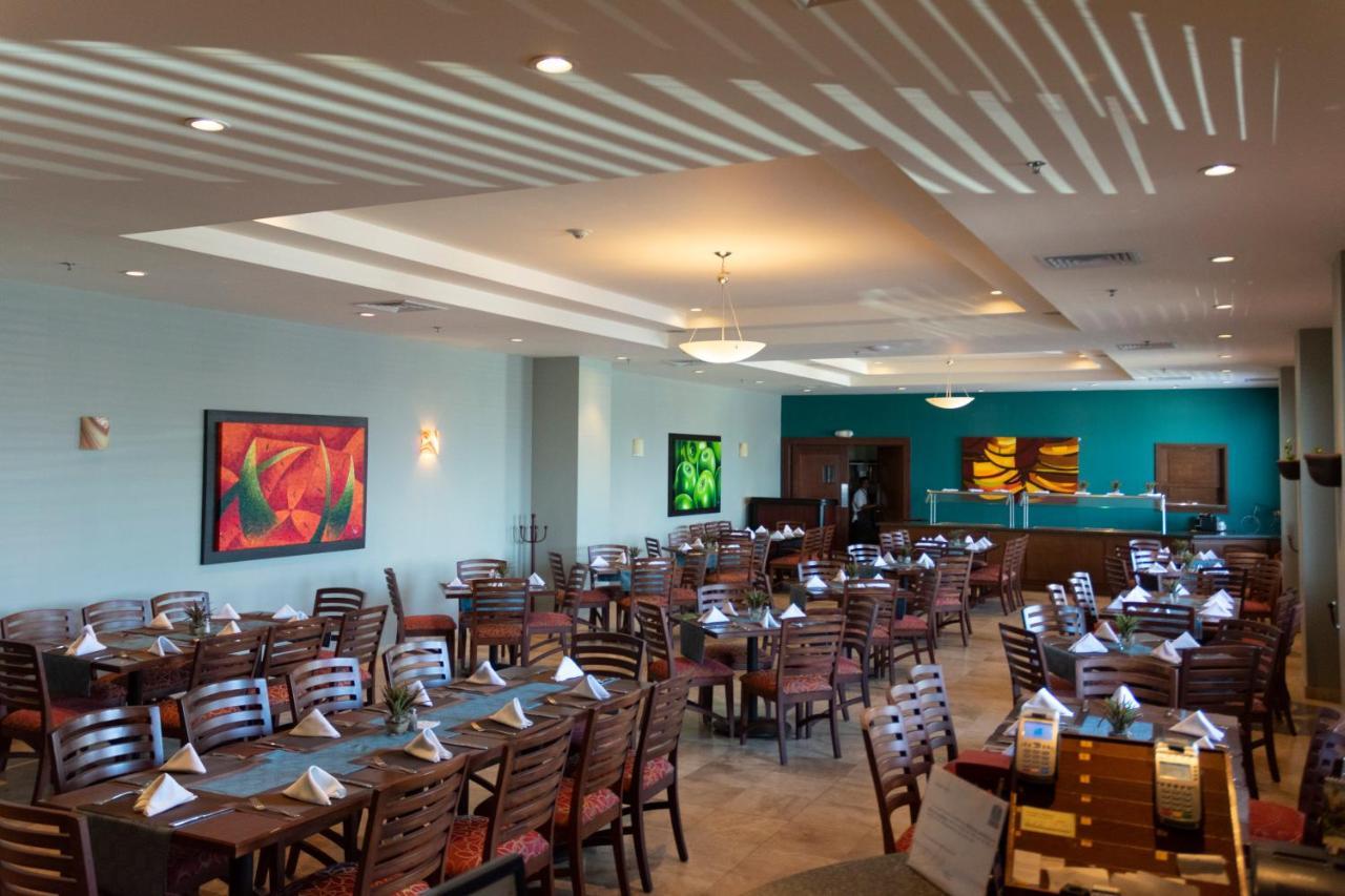 Aeropuerto Cabos Hotel 3*